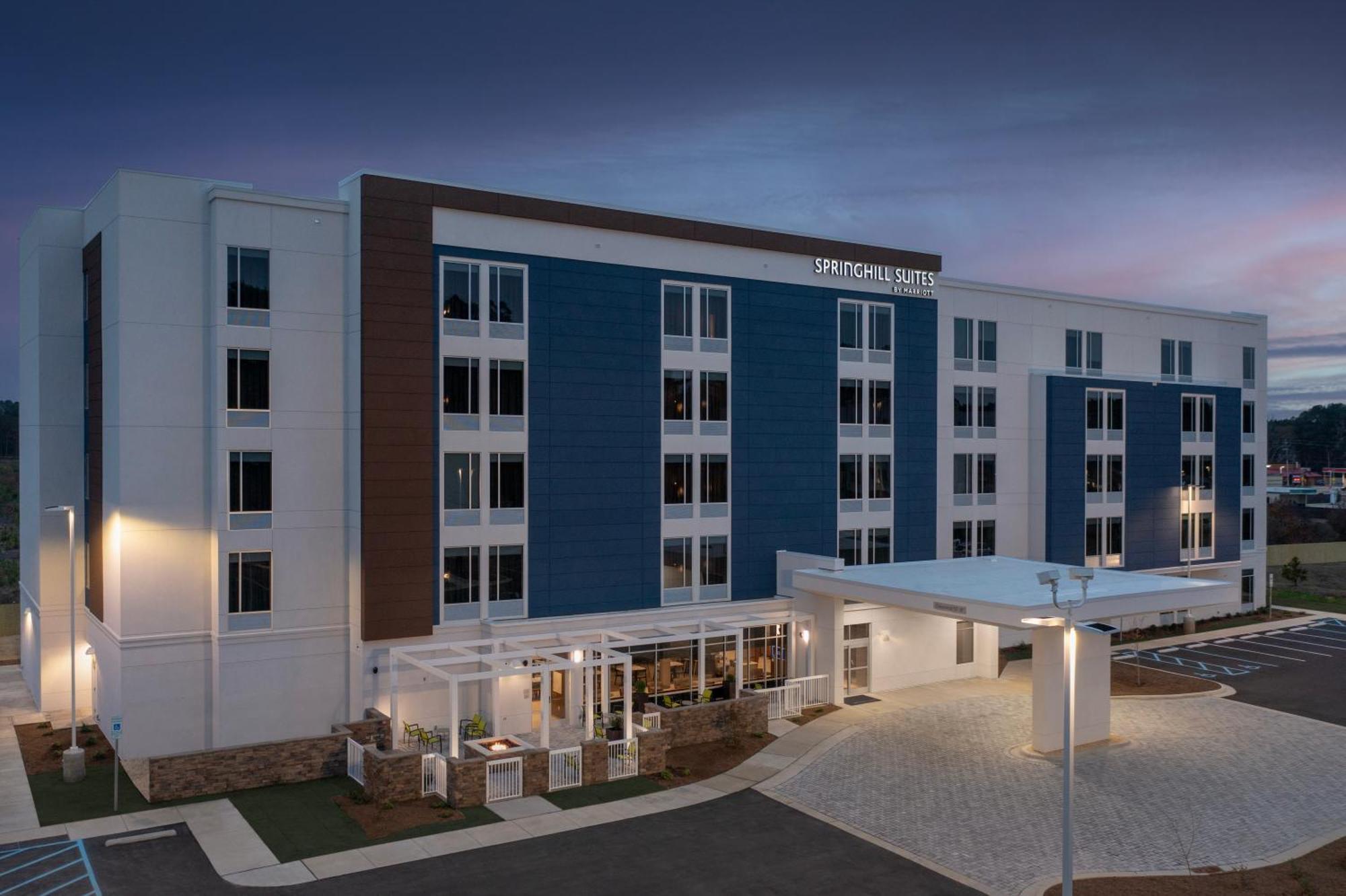 Springhill Suites By Marriott Fayetteville I-95 Eksteriør bilde